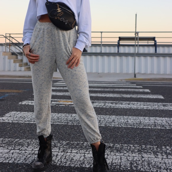 White Cloud Sweatpants - Picture 4 of 5